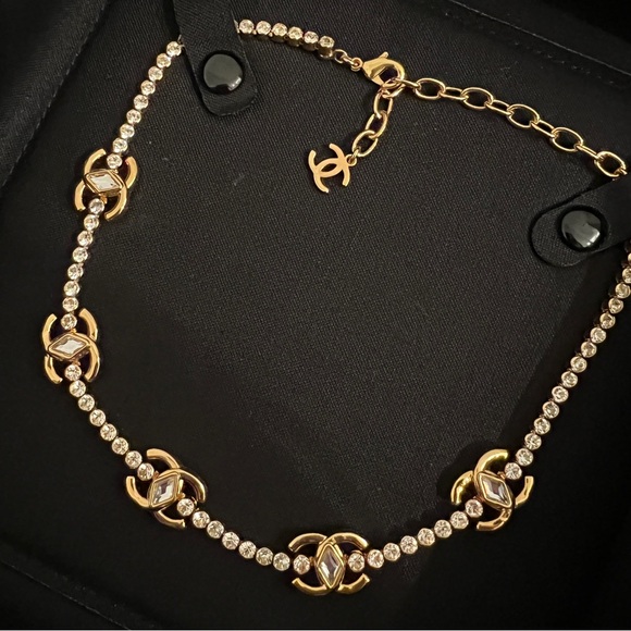 Chanel Rhinestone Choker - Picture 4 of 8
